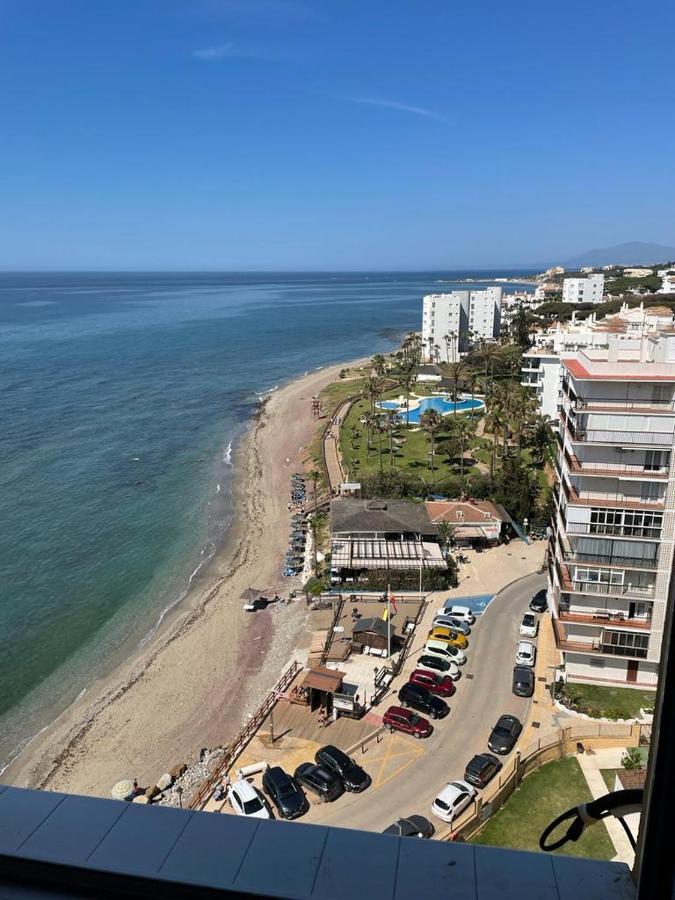 Ferienwohnung Studio On The Beach Front Málaga Exterior foto