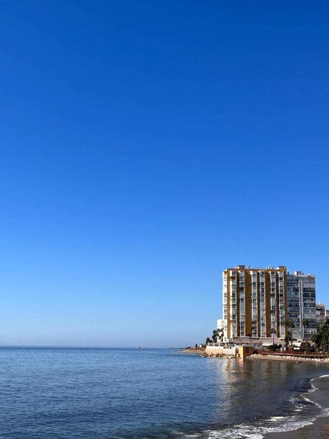 Ferienwohnung Studio On The Beach Front Málaga Exterior foto